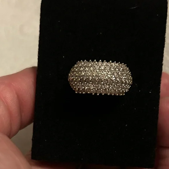 3g 10K 1 & 1/2 carat  Diamond SOLID Yellow Gold NATURAL Diamond  Ring 1.… - Picture 9 of 15